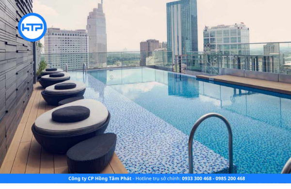 Chà ron men sứ hồ bơi Quận 2