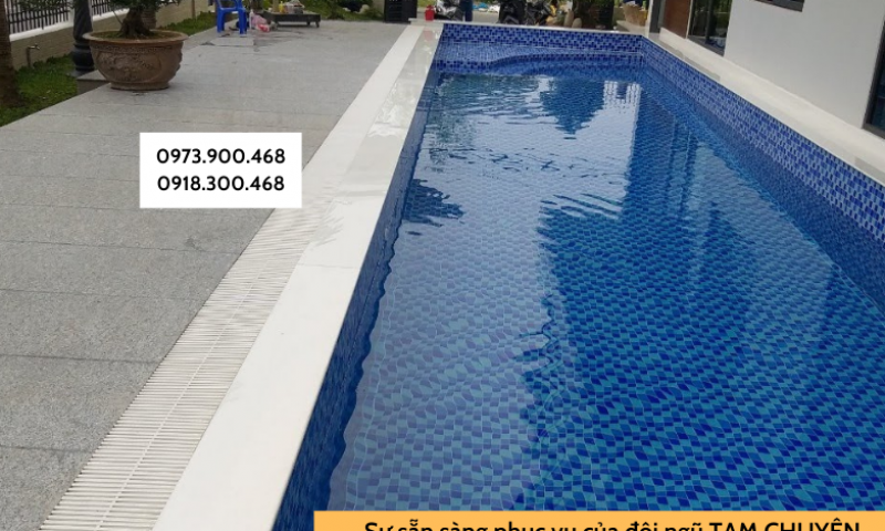 Tẩy trắng ron hồ bơi biệt thự 