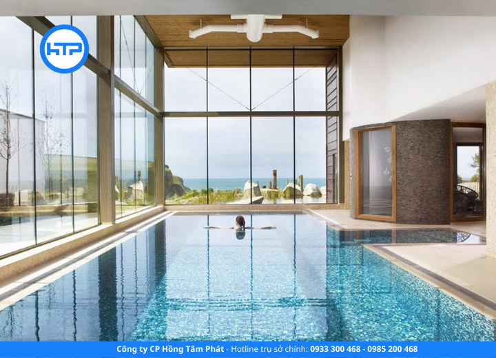 Chà ron men sứ hồ bơi tại quận 2