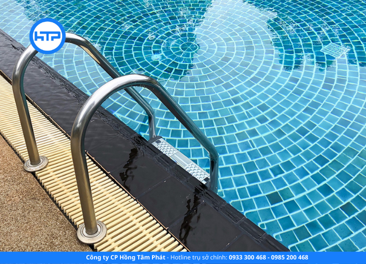 thi công chà ron hồ bơi