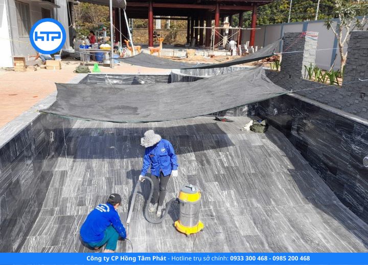 Bí quyết chà ron hồ bơi